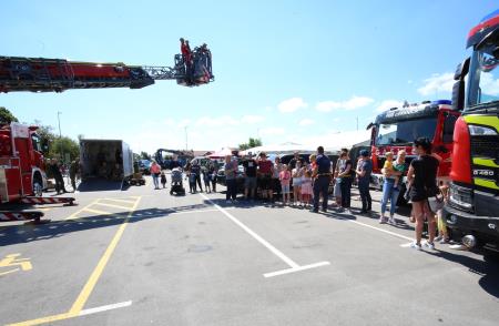 DNEVI ZAŠČITE IN REŠEVANJA 12a FOTO LJUBO VUKELIČ
